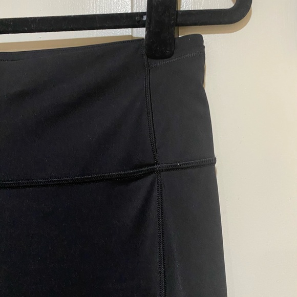 FAST AND FREE HR CROP 19”REF — size 10 - Picture 4 of 14